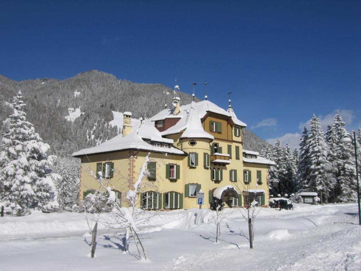 Hotel Baur Am See Dobbiaco Exterior foto
